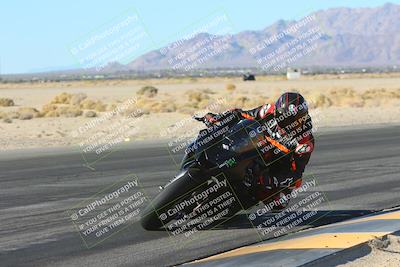 media/Jan-10-2025-CVMA Friday Practice (Fri) [[489e0da257]]/Group 4 and Trackday/Session 2 (Turn 4 Inside)/